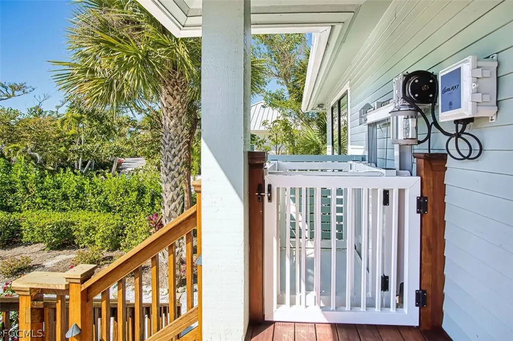 4960 Joewood Drive Sanibel FL 33957