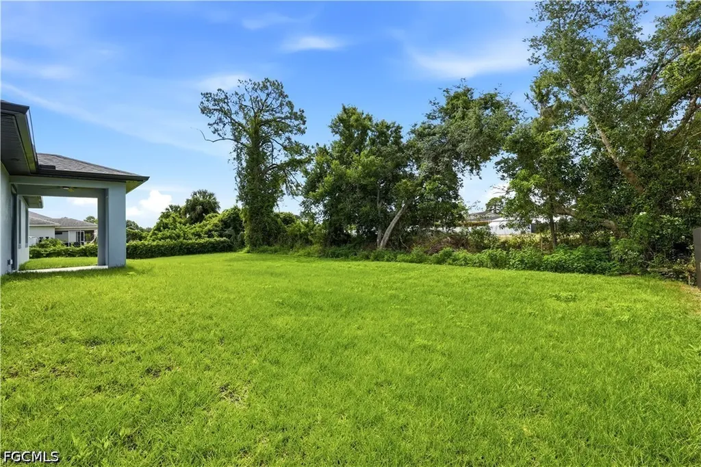 3805 17th Street W Lehigh Acres FL 33971
