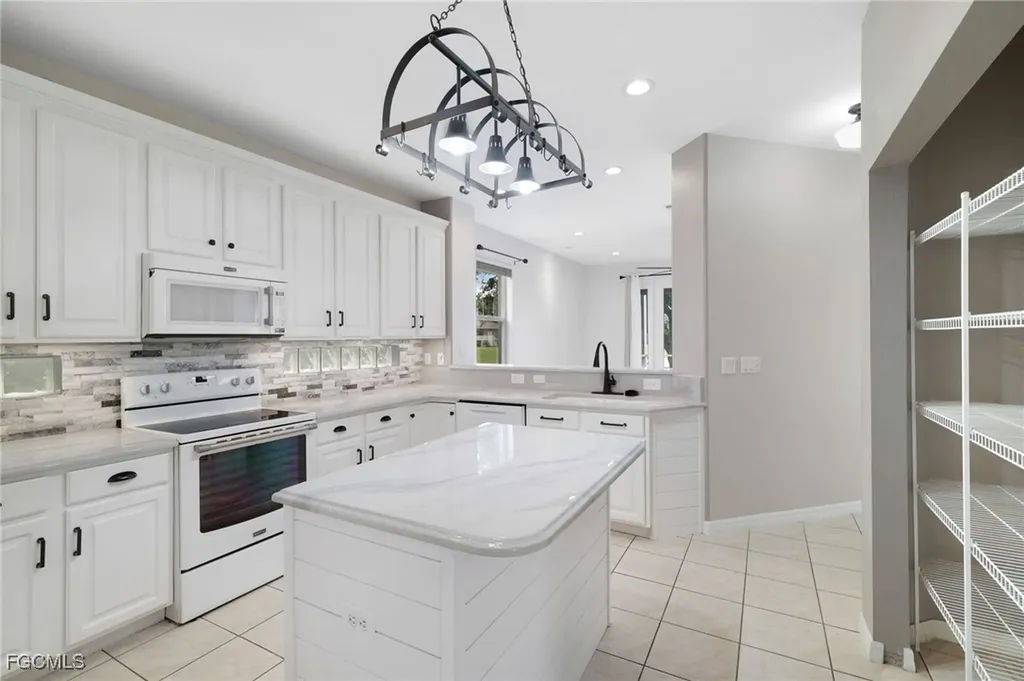 9384 Scarlette Oak Avenue Fort Myers FL 33967