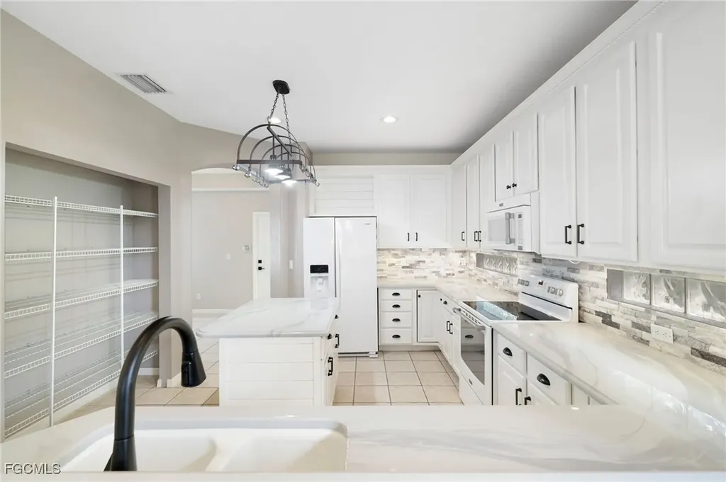 9384 Scarlette Oak Avenue Fort Myers FL 33967