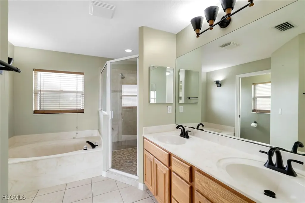 9384 Scarlette Oak Avenue Fort Myers FL 33967
