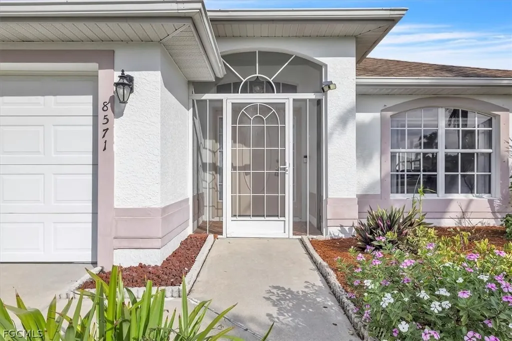 8571 Gassner Way Lehigh Acres FL 33972
