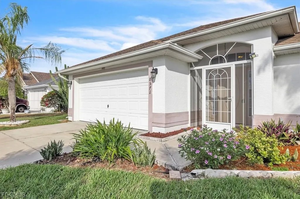 8571 Gassner Way Lehigh Acres FL 33972
