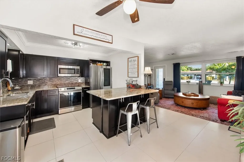 3945 Edgewood Avenue Fort Myers FL 33916