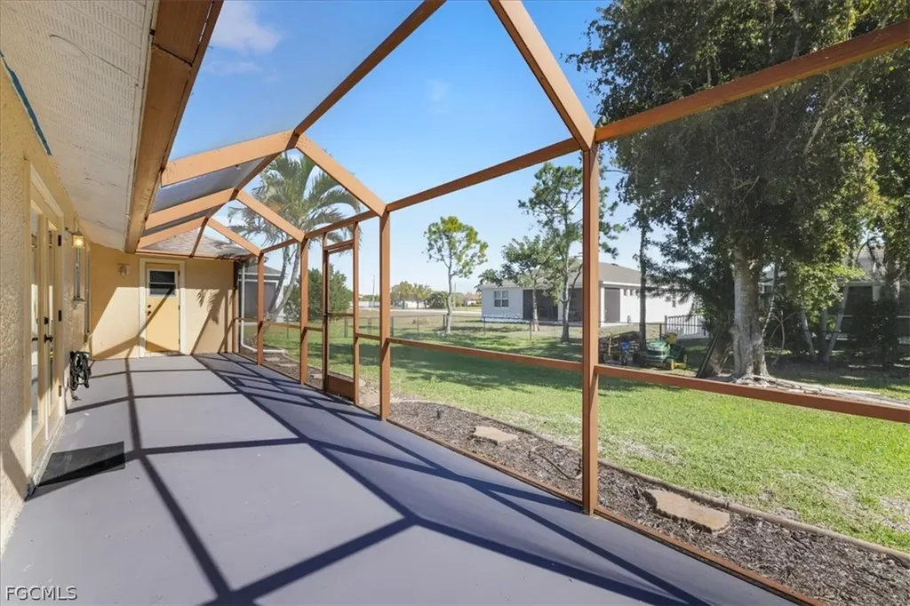 4321 SW 16th Place Cape Coral FL 33914