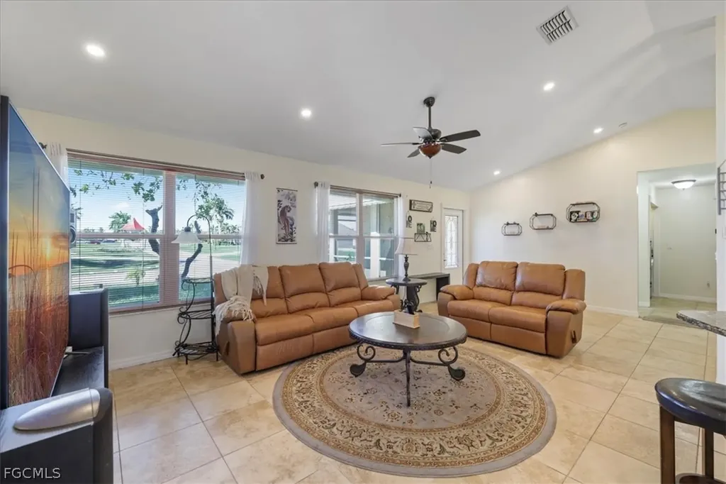 4321 SW 16th Place Cape Coral FL 33914