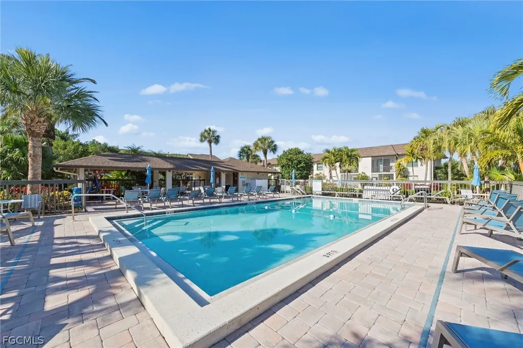 9305 Lake Park Drive Fort Myers FL 33919