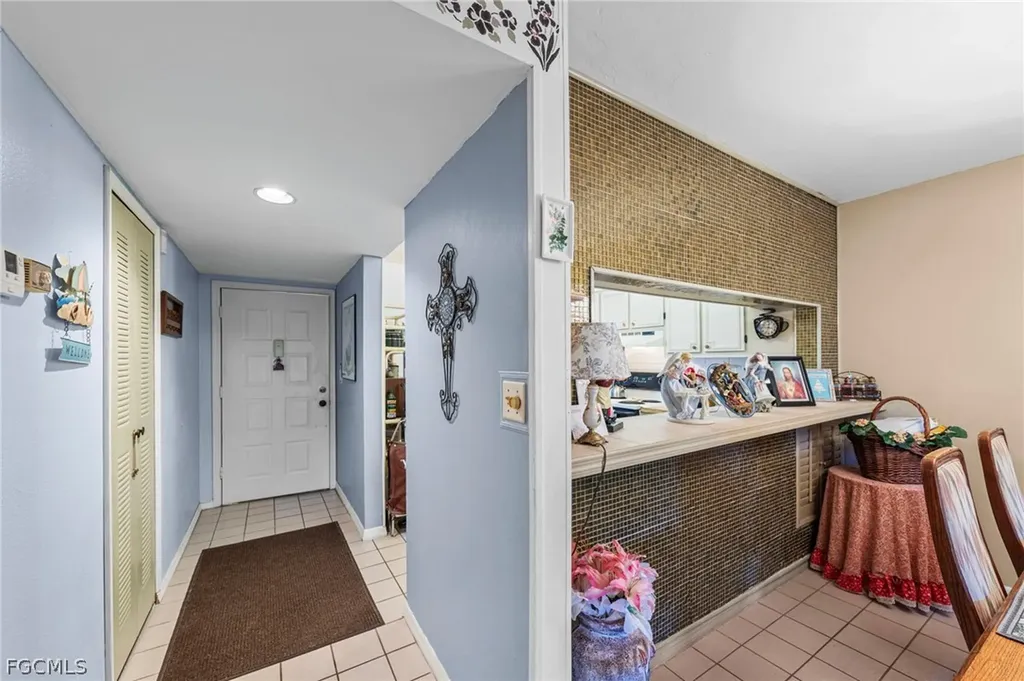 9305 Lake Park Drive Fort Myers FL 33919