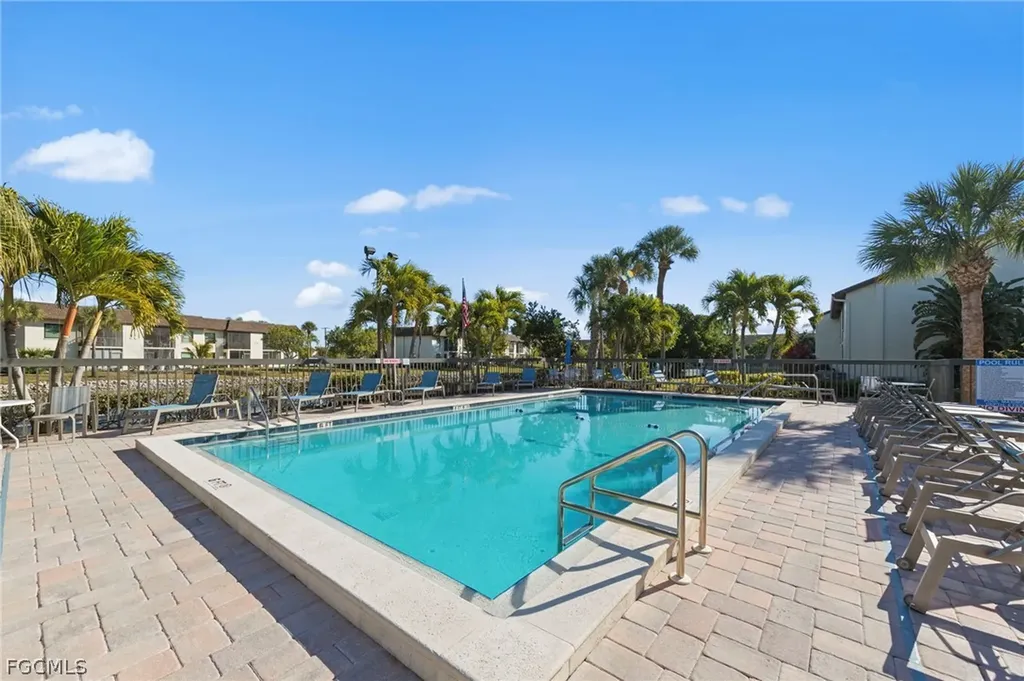 9305 Lake Park Drive Fort Myers FL 33919