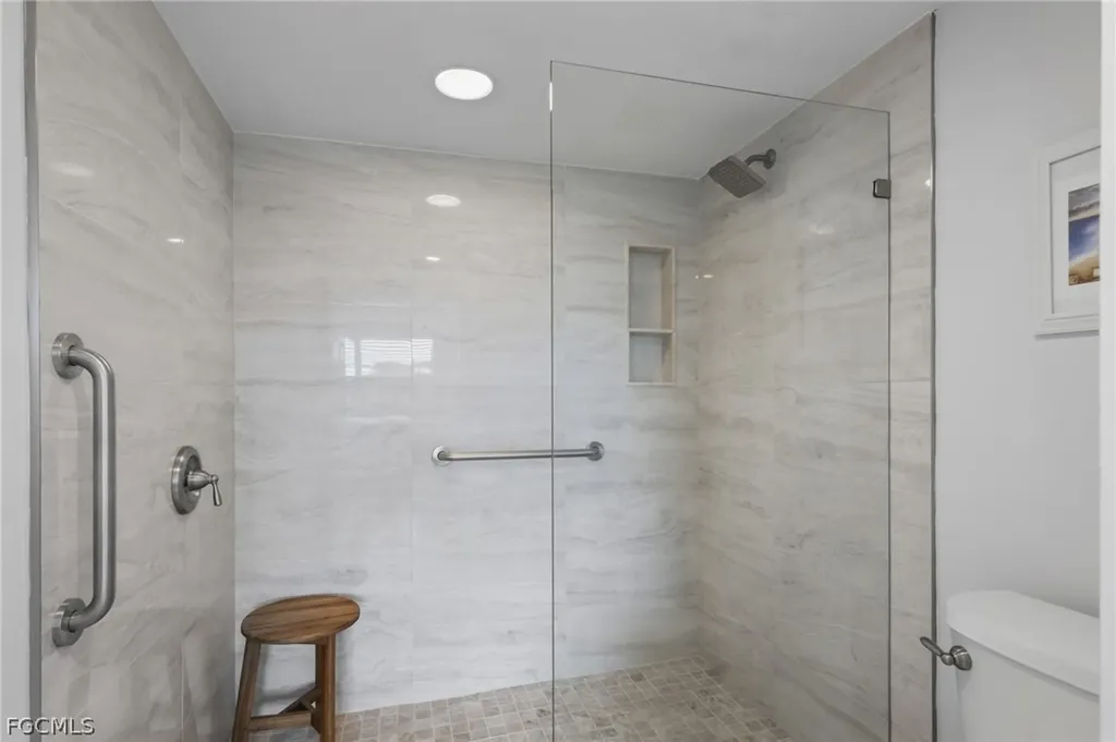 290 Naples Cove Drive Naples FL 34110