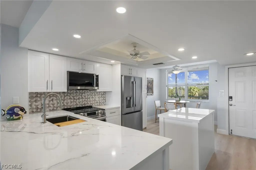 290 Naples Cove Drive Naples FL 34110