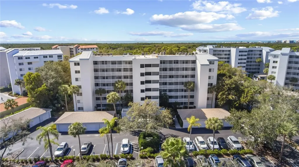 290 Naples Cove Drive Naples FL 34110