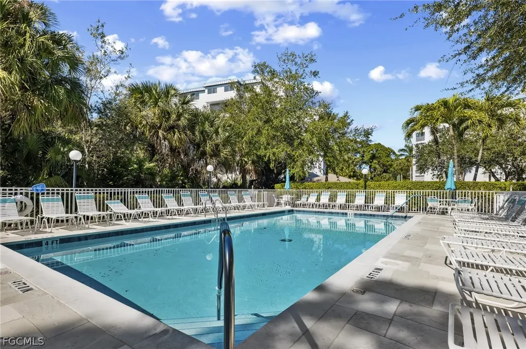 290 Naples Cove Drive Naples FL 34110