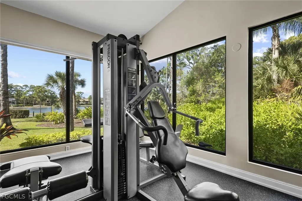 290 Naples Cove Drive Naples FL 34110
