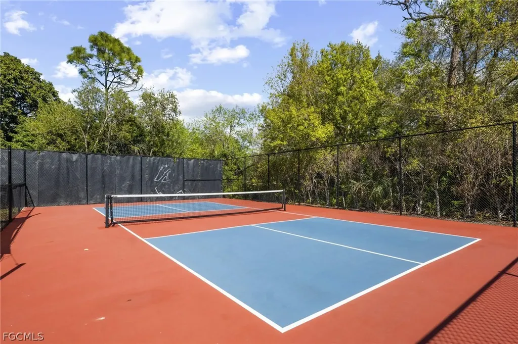 290 Naples Cove Drive Naples FL 34110