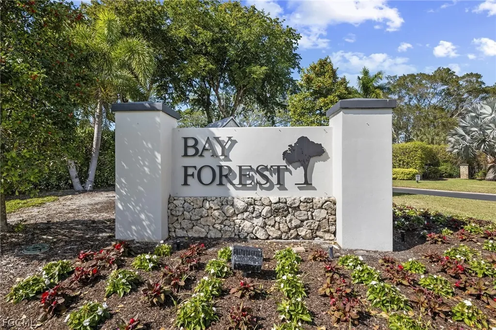 290 Naples Cove Drive Naples FL 34110