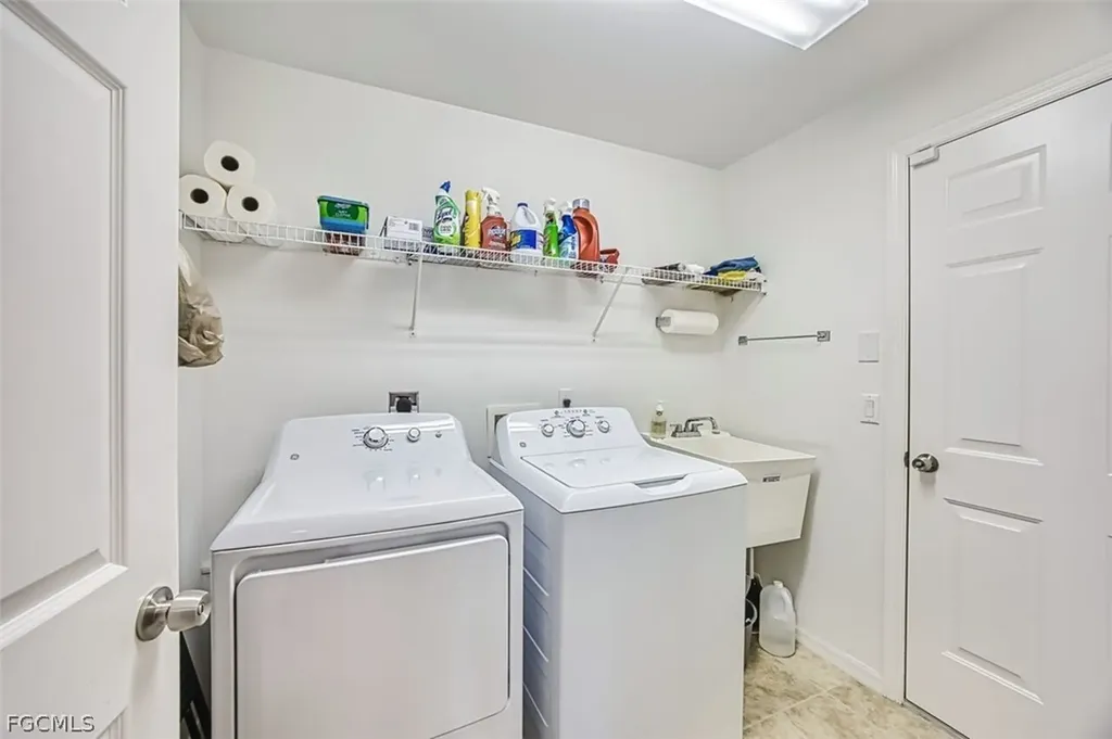 7371 Sika Deer Way Fort Myers FL 33966