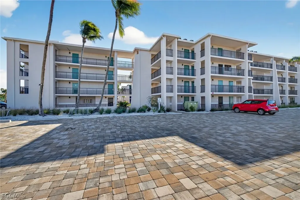Sanibel FL, 1501 Middle Gulf Drive, Unit 306G