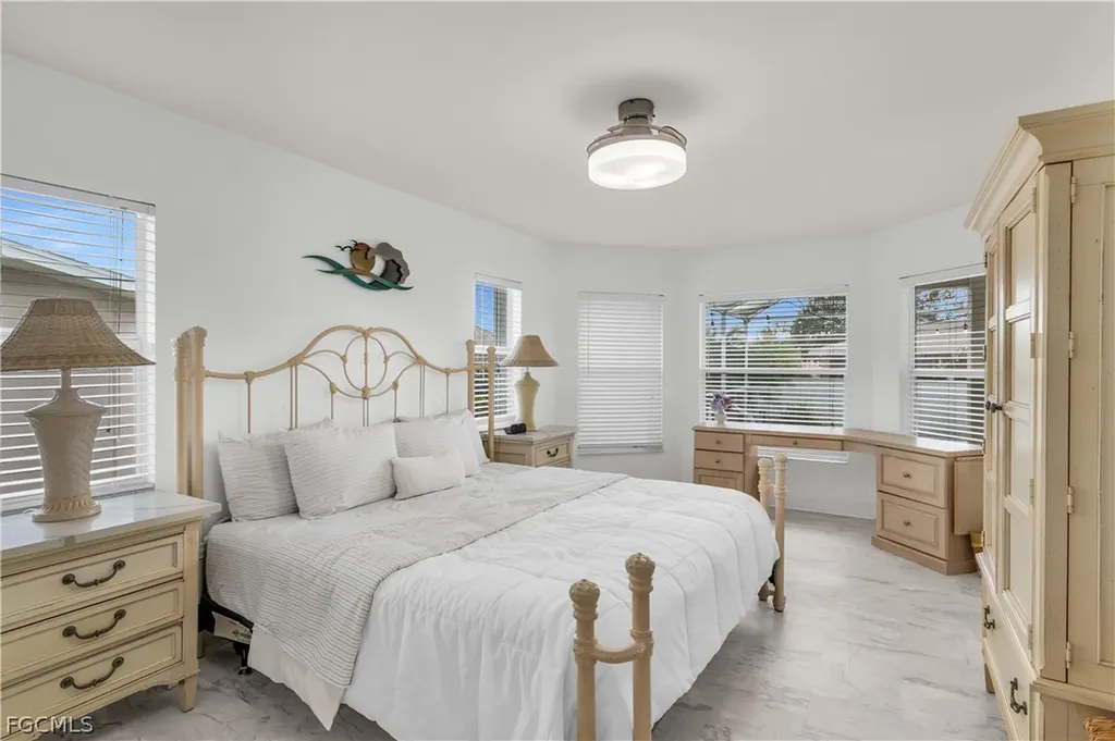310 SE 47th Street Cape Coral FL 33904