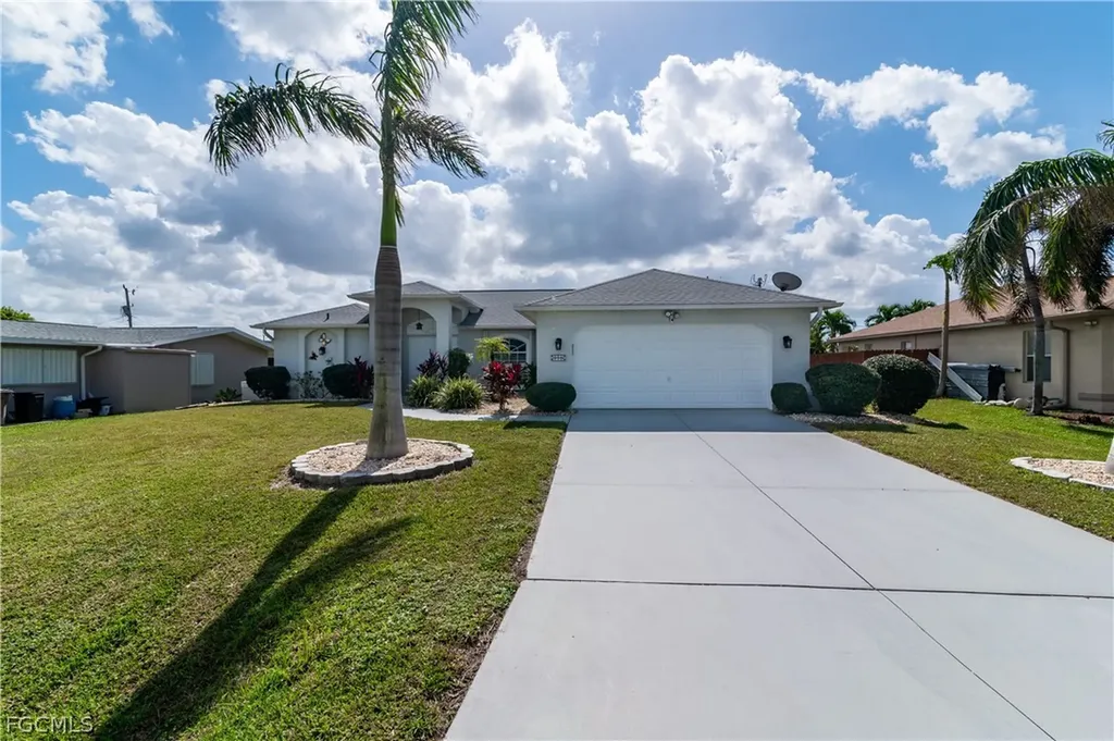 310 SE 47th Street Cape Coral FL 33904