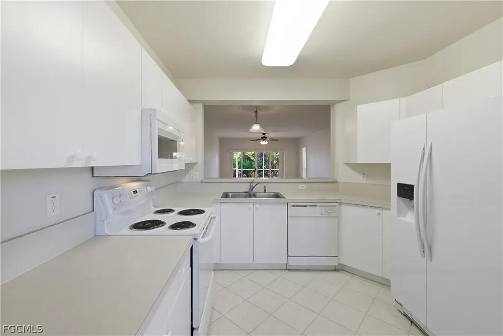 7823 Regal Heron Circle Naples FL 34104