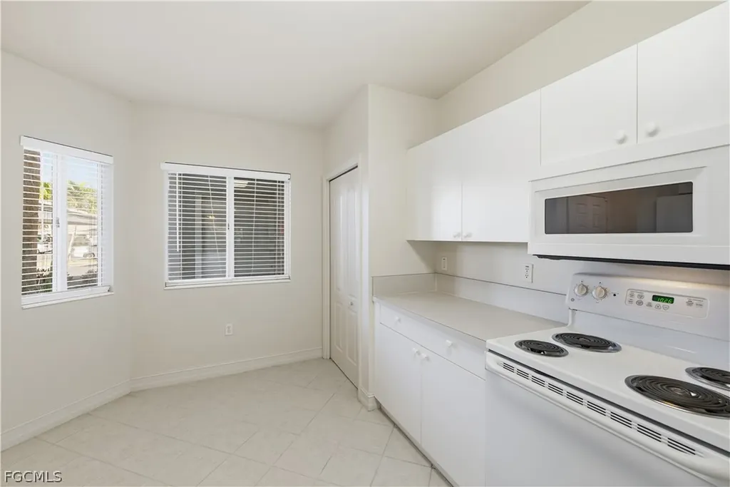 7823 Regal Heron Circle Naples FL 34104