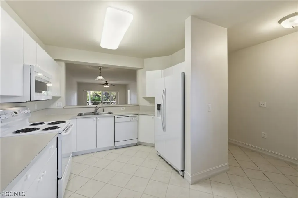 7823 Regal Heron Circle Naples FL 34104