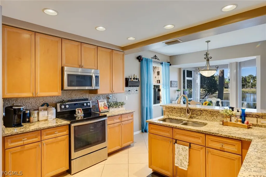 13010 Sandy Key Bend North Fort Myers FL 33903