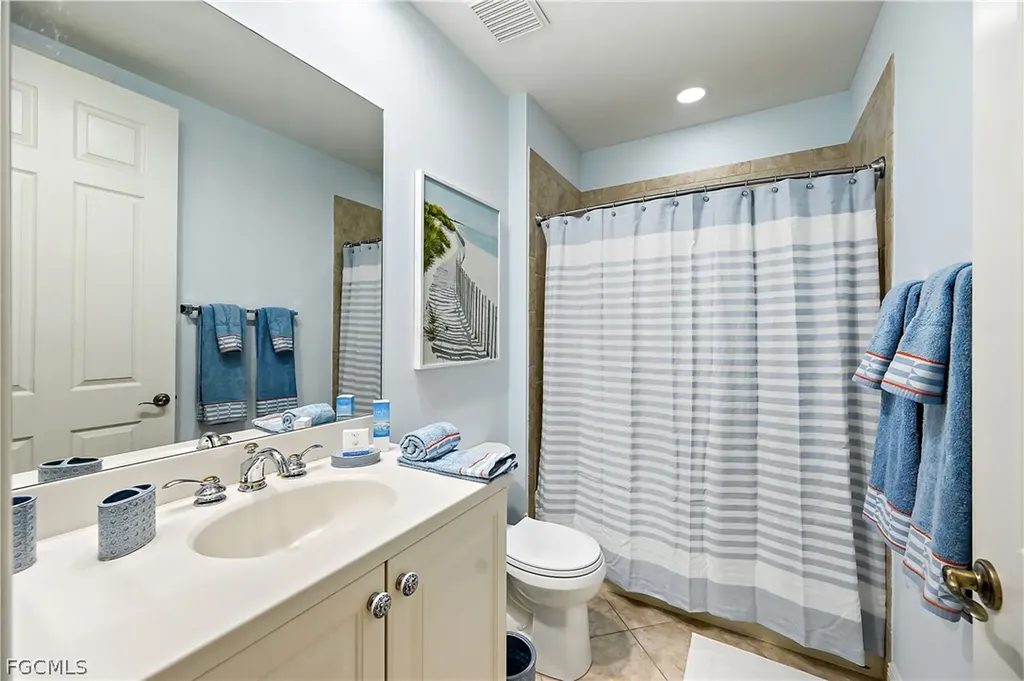 7832 Hawthorne Drive Naples FL 34113