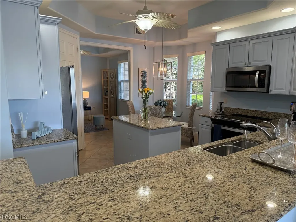 7832 Hawthorne Drive Naples FL 34113