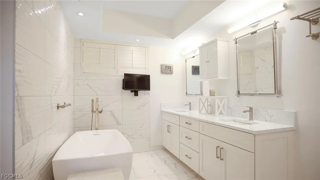 14250 Royal Harbour Court Fort Myers FL 33908