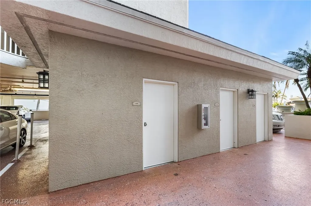 14250 Royal Harbour Court Fort Myers FL 33908