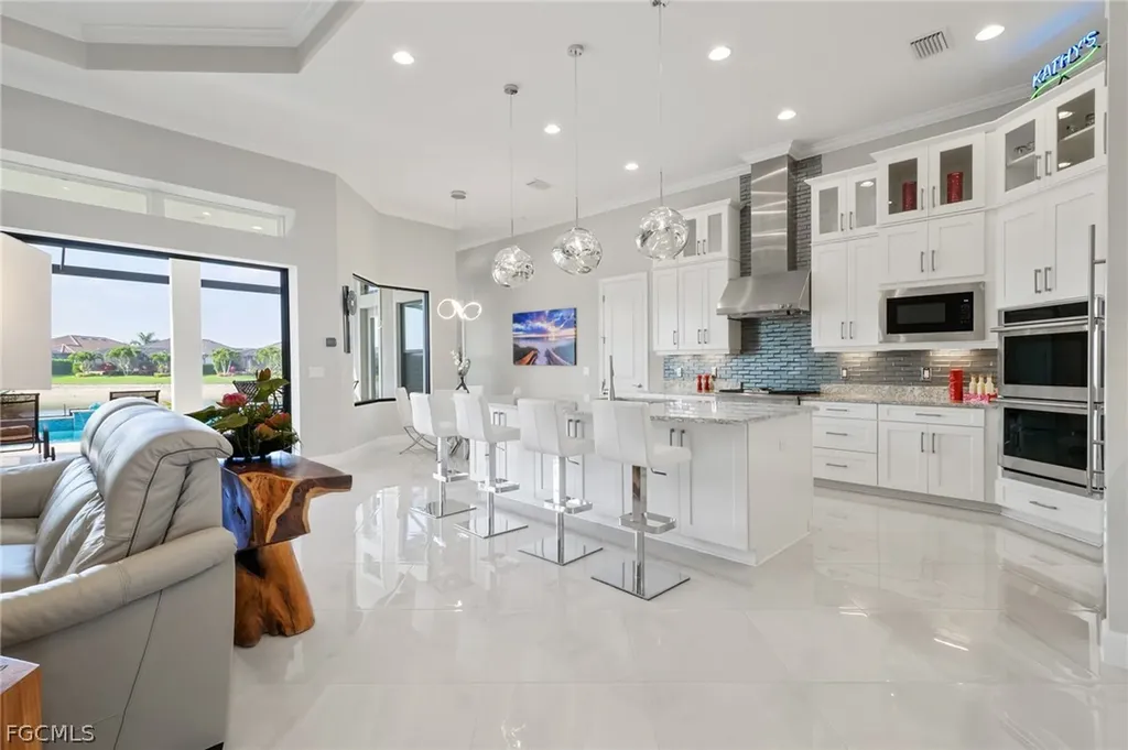 9345 Tulipano Terrace Naples FL 34119