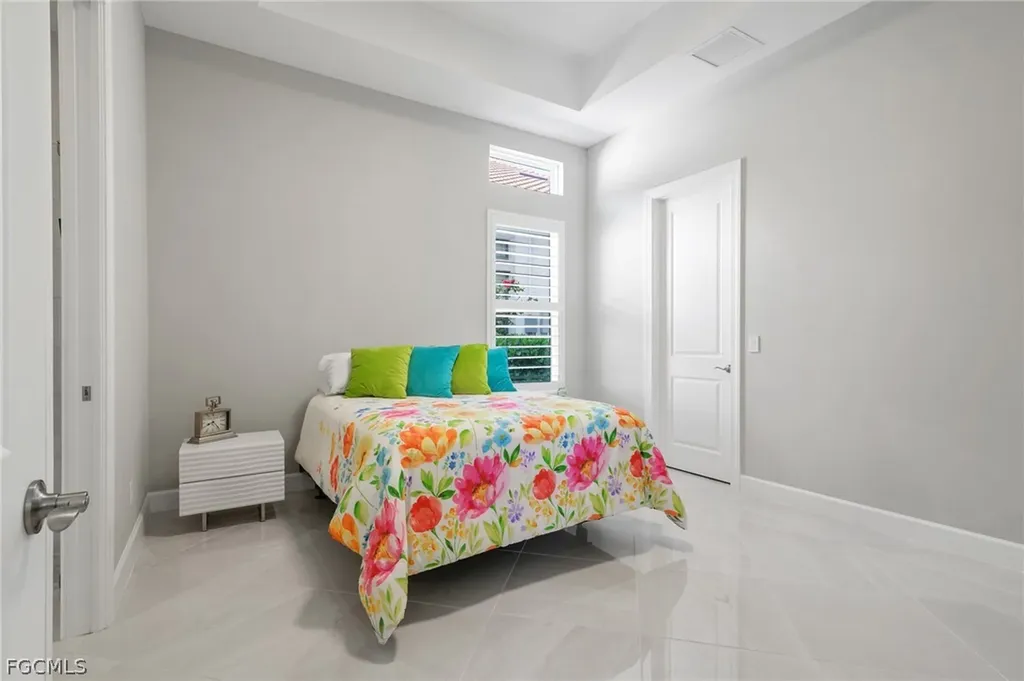 9345 Tulipano Terrace Naples FL 34119