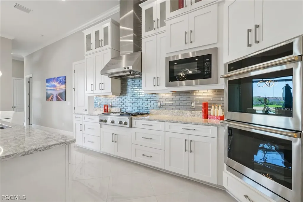 9345 Tulipano Terrace Naples FL 34119