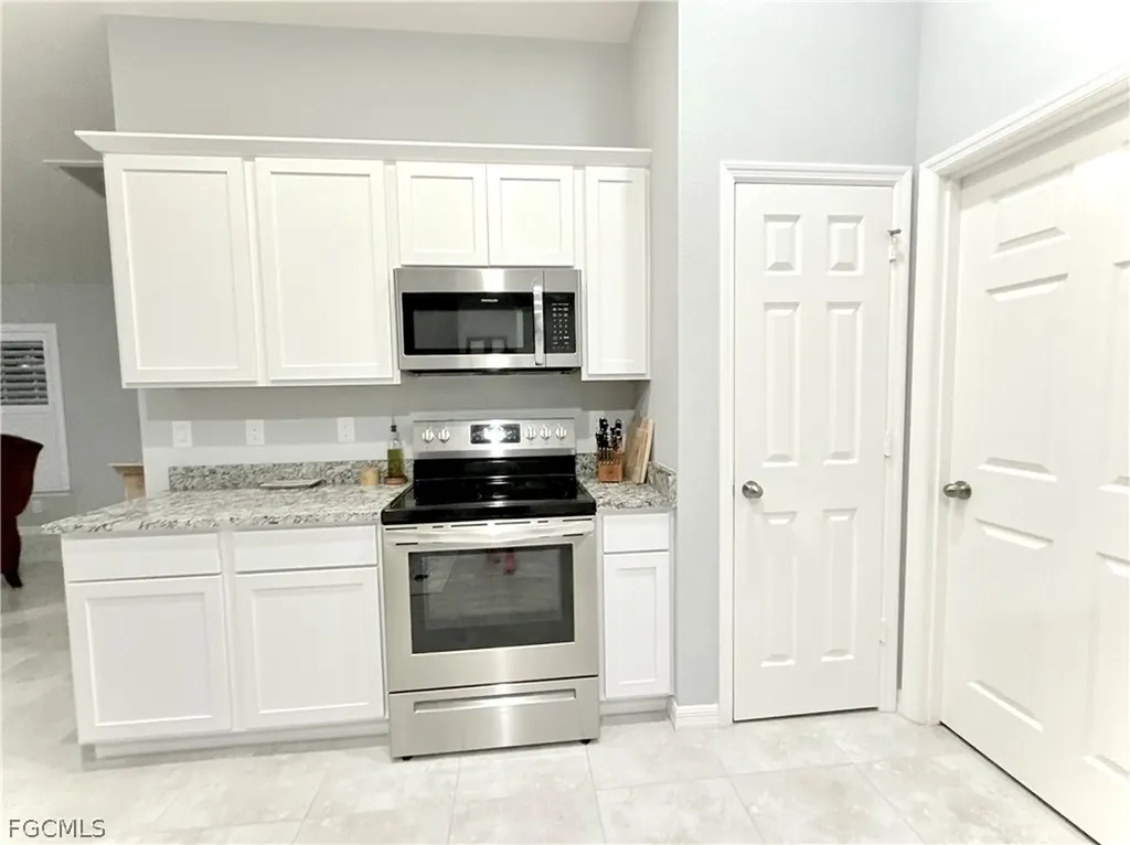 428 NW 13th Terrace Cape Coral FL 33993