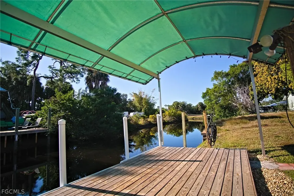 1930 Indian Creek Drive North Fort Myers FL 33917
