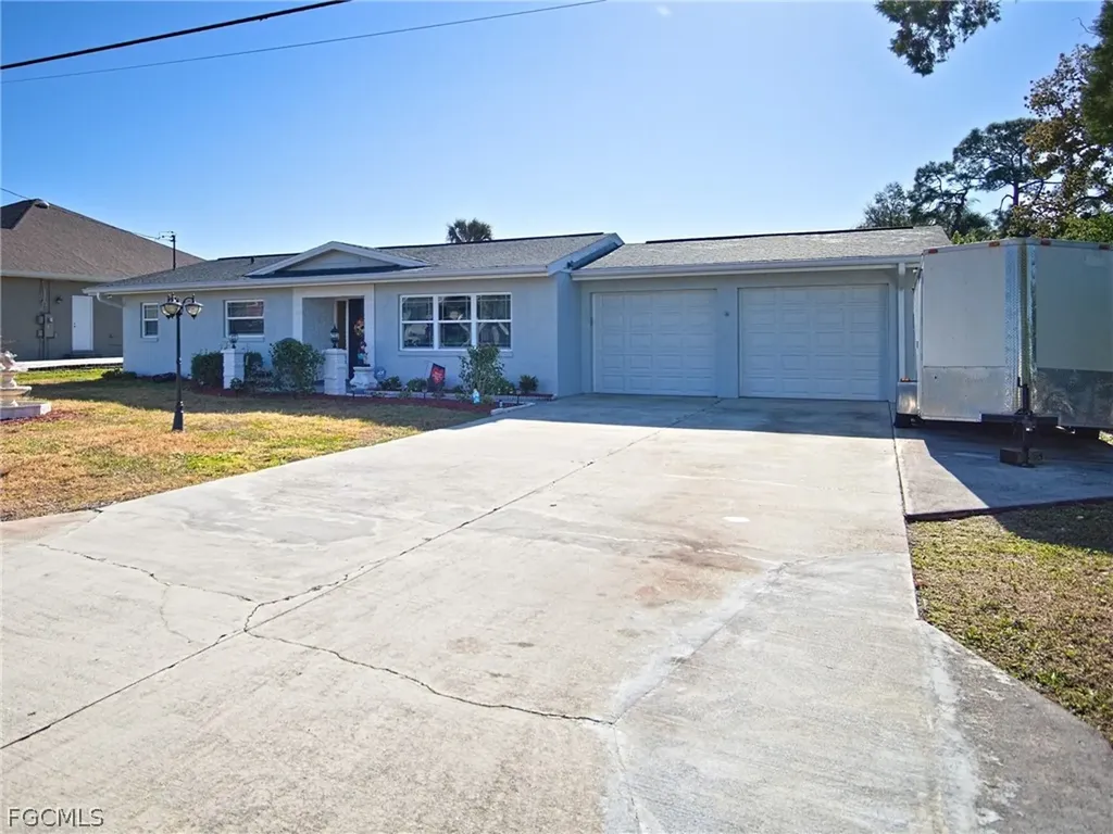 1930 Indian Creek Drive North Fort Myers FL 33917