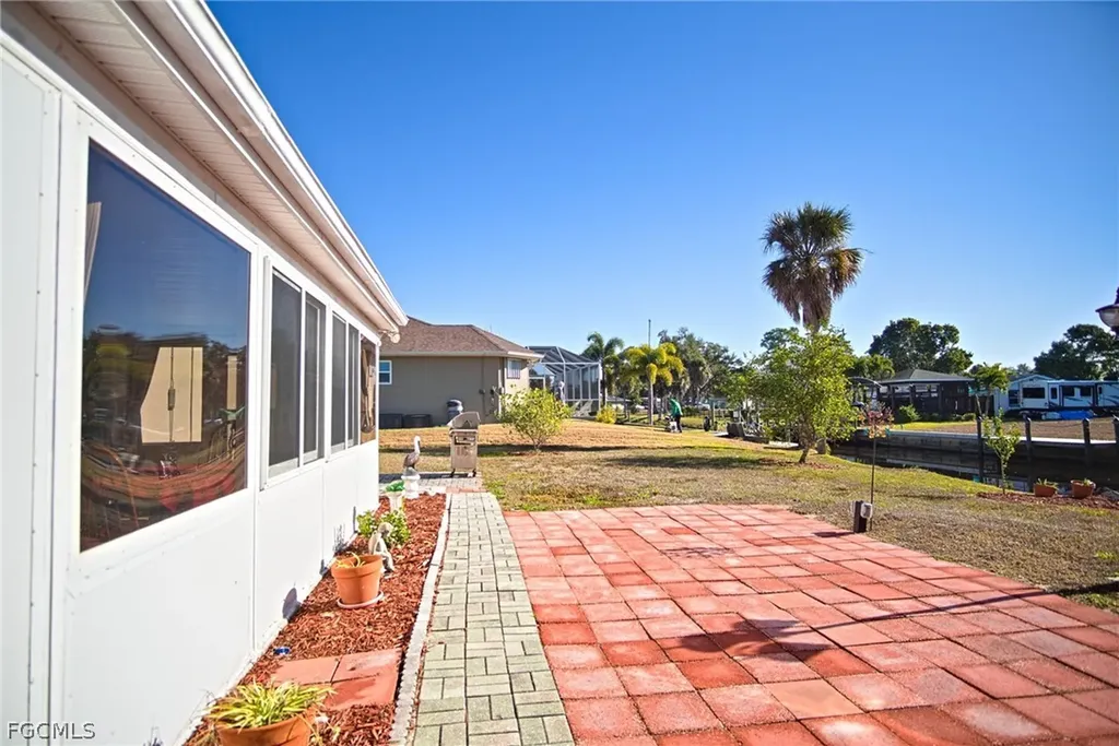 1930 Indian Creek Drive North Fort Myers FL 33917