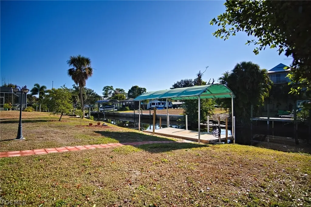 1930 Indian Creek Drive North Fort Myers FL 33917