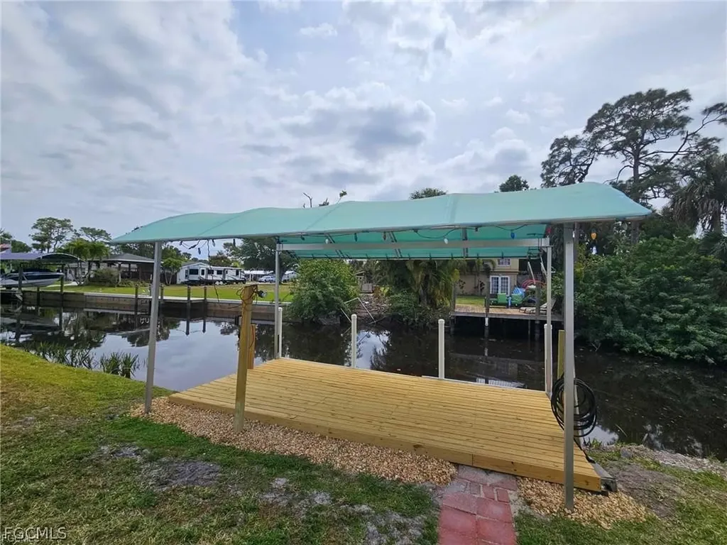 1930 Indian Creek Drive North Fort Myers FL 33917