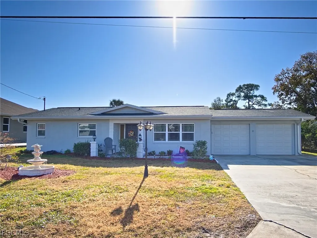 1930 Indian Creek Drive North Fort Myers FL 33917