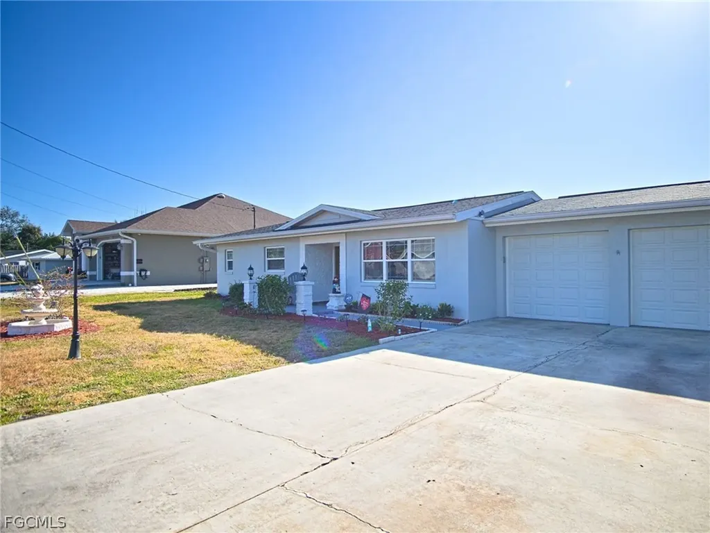1930 Indian Creek Drive North Fort Myers FL 33917