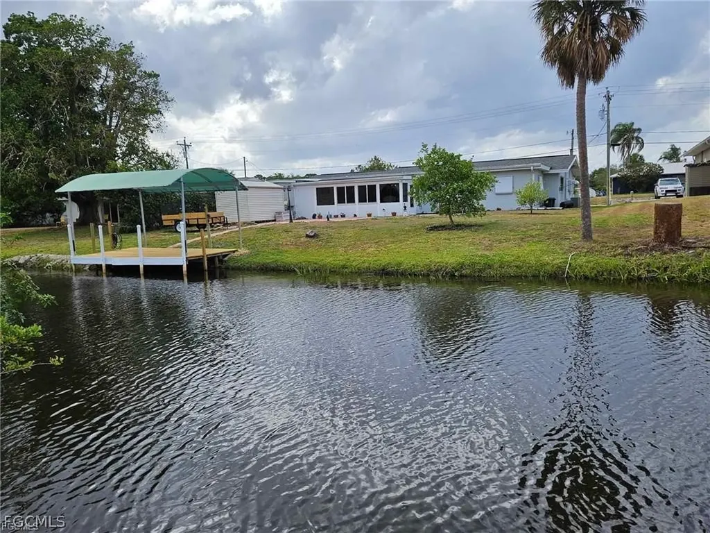 1930 Indian Creek Drive North Fort Myers FL 33917