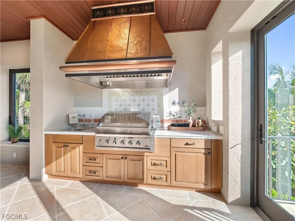 3767 W Gulf Drive Sanibel FL 33957