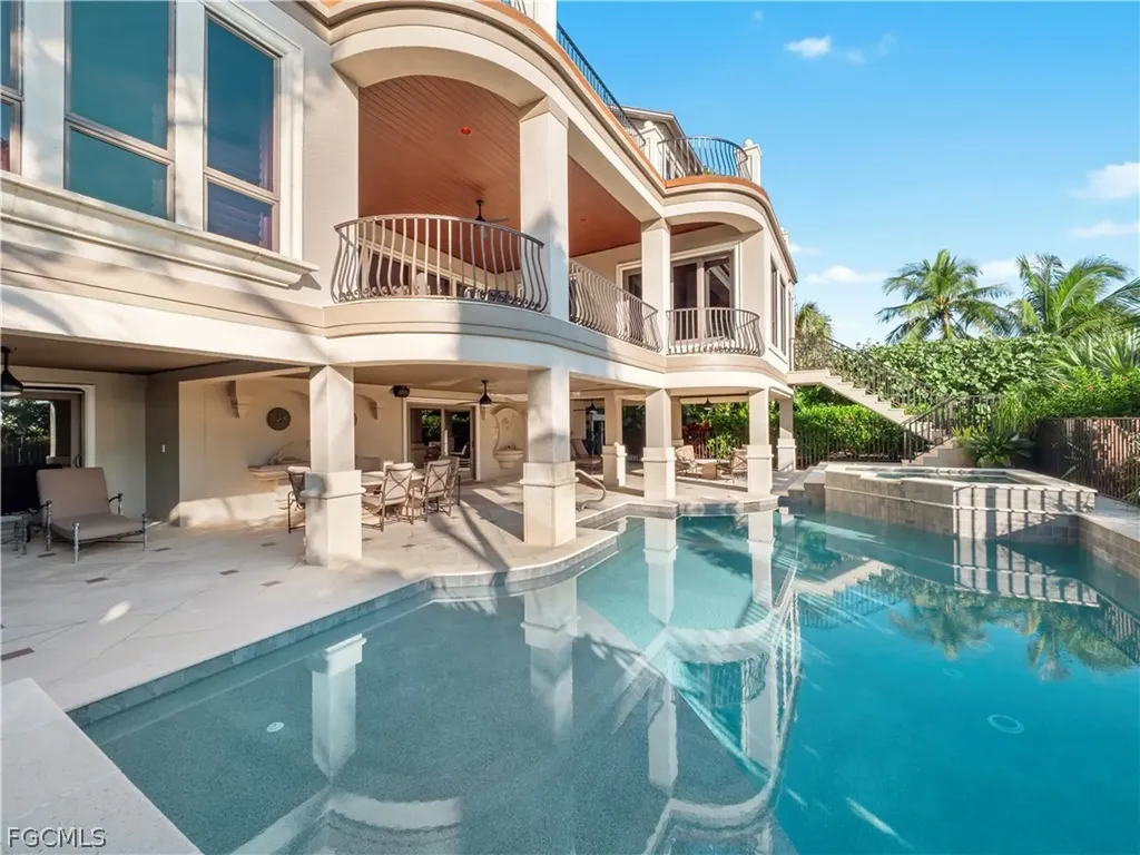 3767 W Gulf Drive Sanibel FL 33957