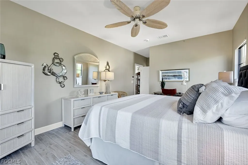 1126 Harbour Cottage Court Sanibel FL 33957