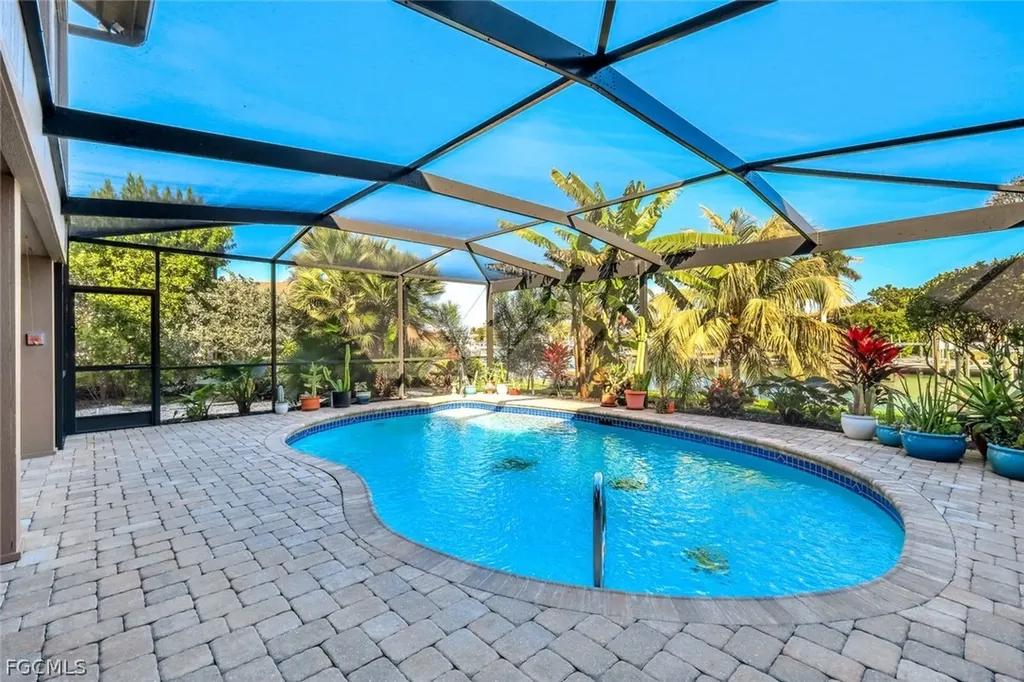 1126 Harbour Cottage Court Sanibel FL 33957