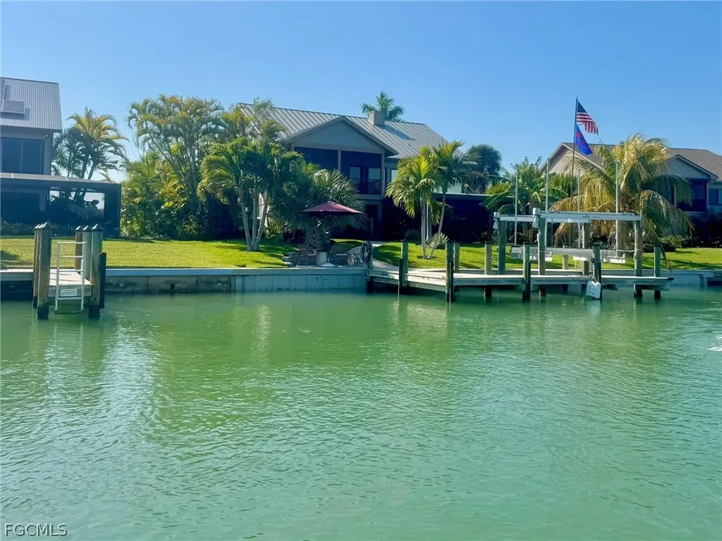 1126 Harbour Cottage Court Sanibel FL 33957