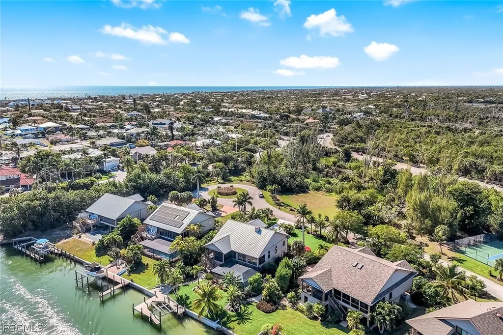 1126 Harbour Cottage Court Sanibel FL 33957